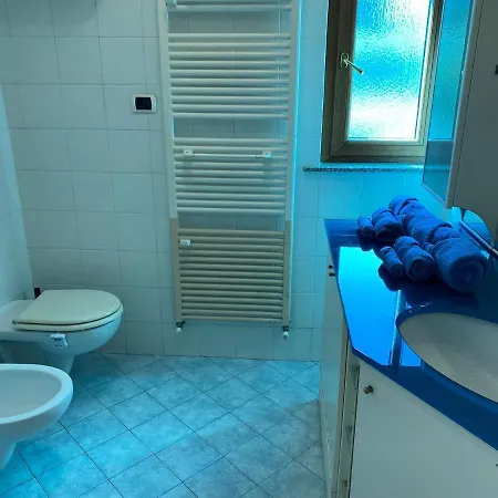Apartment Stazione Centrale Colli