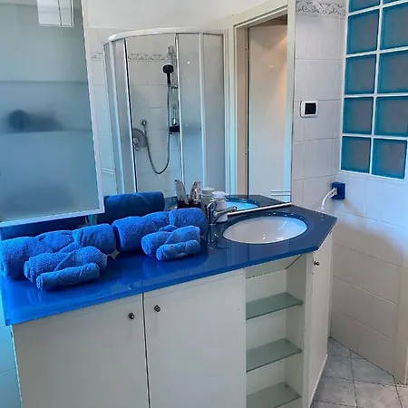 Apartment Stazione Centrale Colli